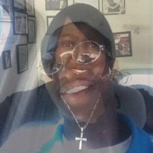 Meet your Posher, Yvette